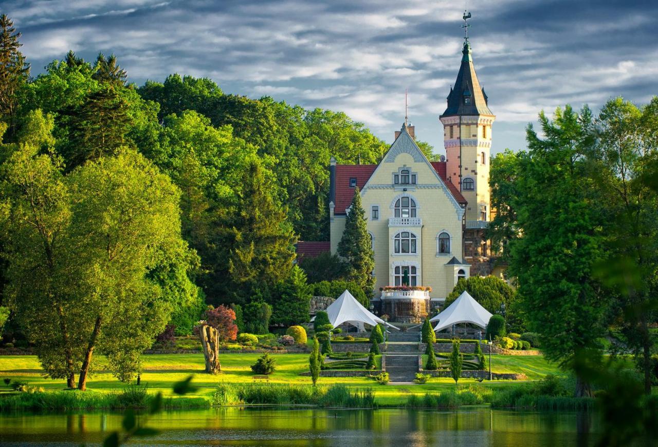 Hotel Bursztynowy Palac Кошалин Экстерьер фото