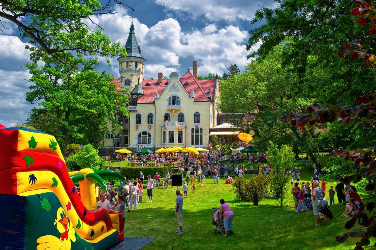 Hotel Bursztynowy Palac Кошалин Экстерьер фото