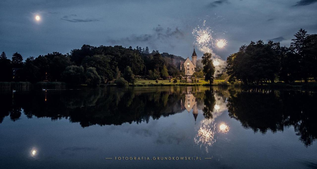 Hotel Bursztynowy Palac Кошалин Экстерьер фото